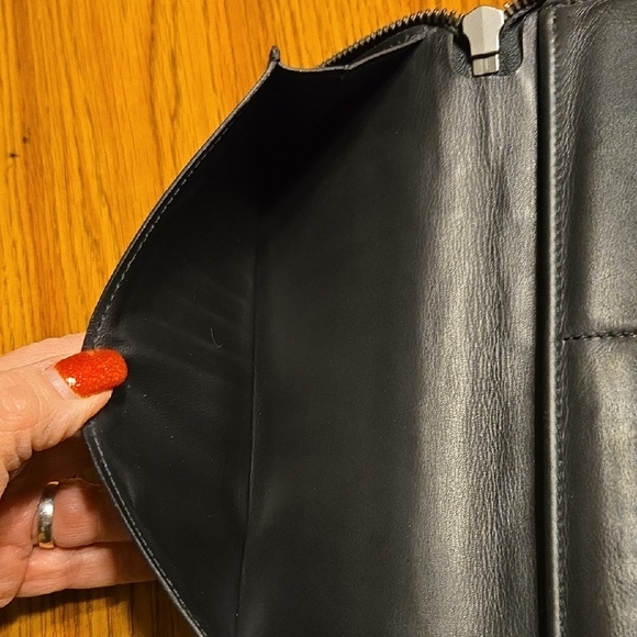 Louie Vuitton Damier Black Leather Wallet - Picture 10 of 13